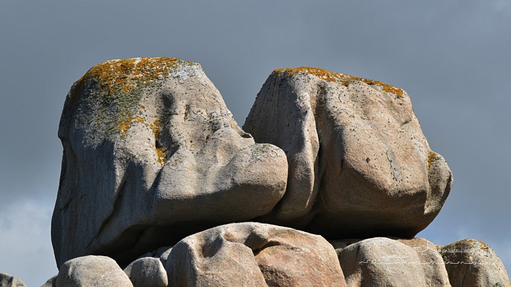 blocs de granit en Bretagne